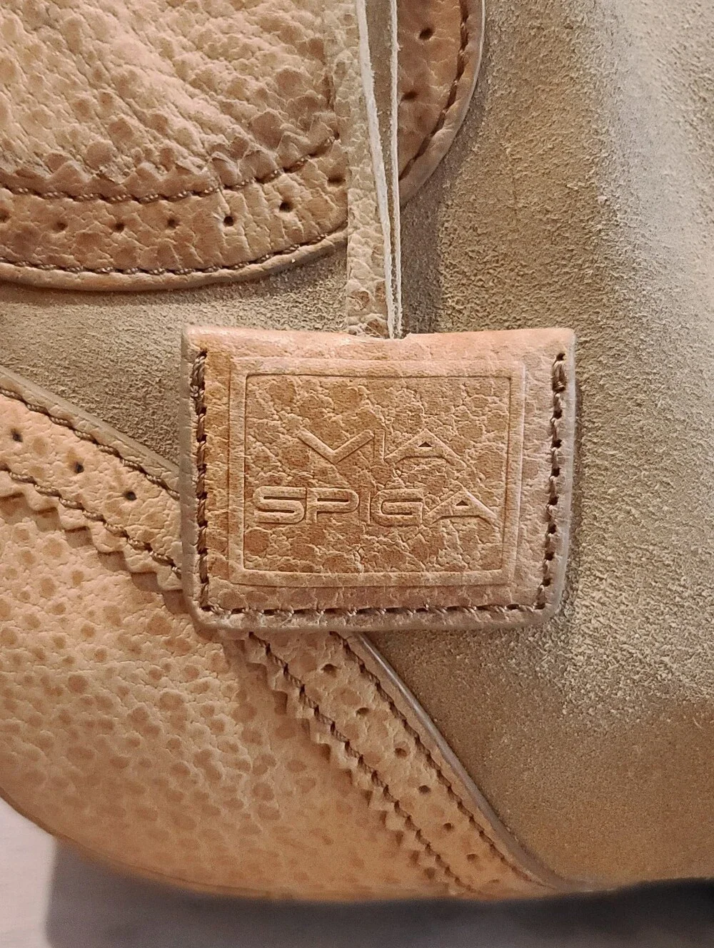 Via Spiga Tan Suede & Pebbled Leather Hobo Shoulder Bag Fringe Flap Purse Y2K